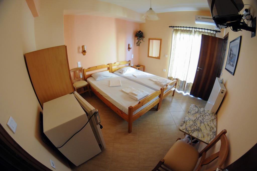 Nefeli Rooms Pefki  Habitación foto
