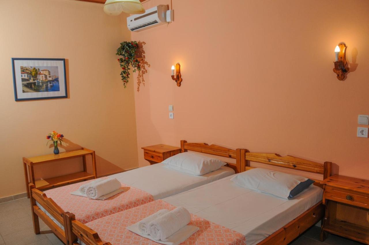 Nefeli Rooms Pefki  Habitación foto